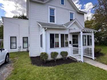 221 N Hayes Street , Bellefontaine, OH 43311