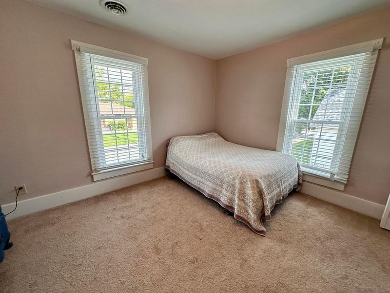221 N Hayes Street , Bellefontaine, OH 43311 Photo 12