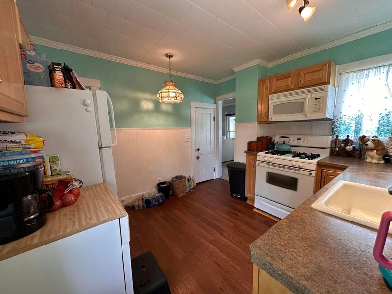 221 N Hayes Street , Bellefontaine, OH 43311 Photo 8