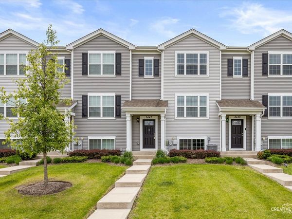 2447 Upland Road , Pingree Grove, IL 60140