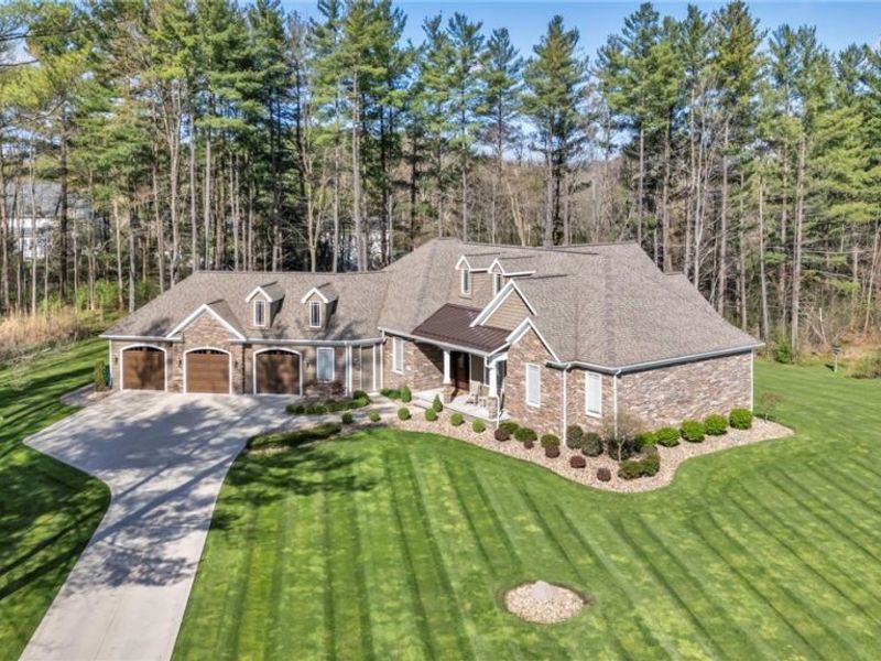 12690 Barrington Lane , Chesterland, OH 44026 Photo 3