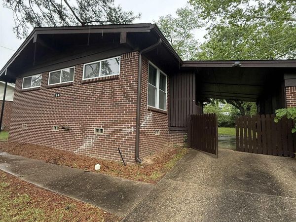 94 Broadmoor Drive , Little Rock, AR 72204