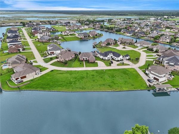464 SAN CRISTOBAL Court , Slidell, LA 70458