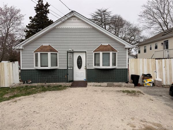 158 William Floyd Parkway , Shirley, NY 11967