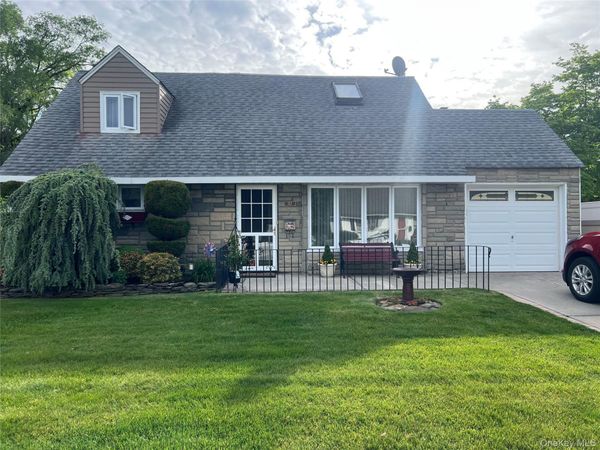 317 Herbert Place, Bethpage, NY 11714