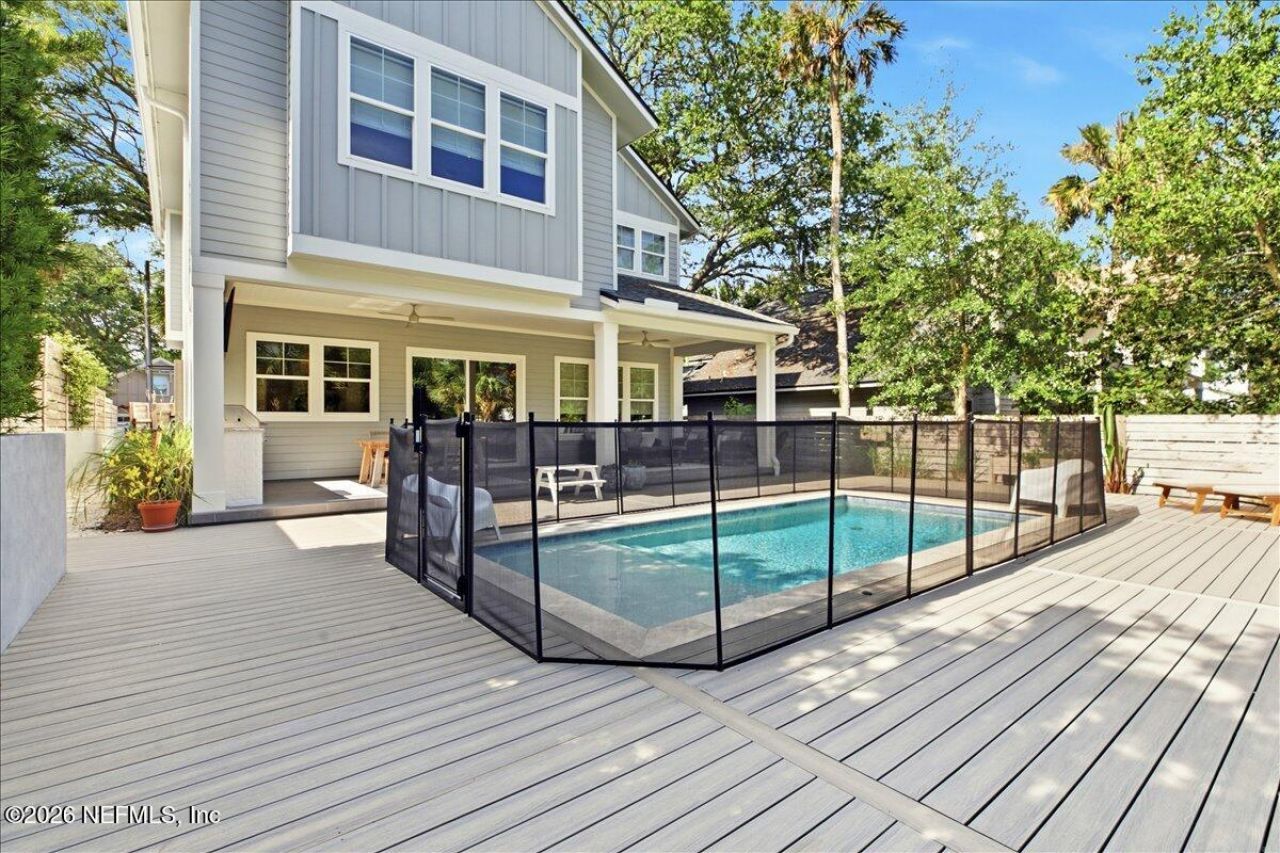 370 8th Street, Atlantic Beach, FL 32233 Photo