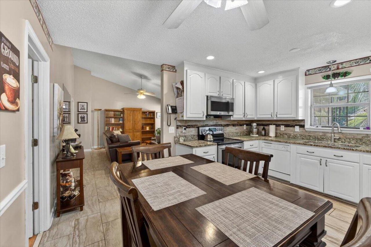 1760 Black Tom Road Photo 11