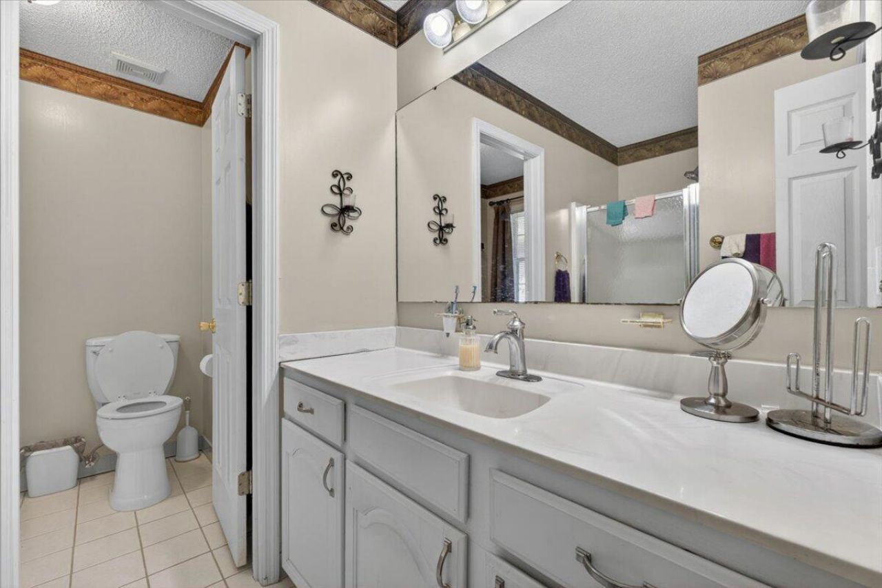1760 Black Tom Road Photo 22
