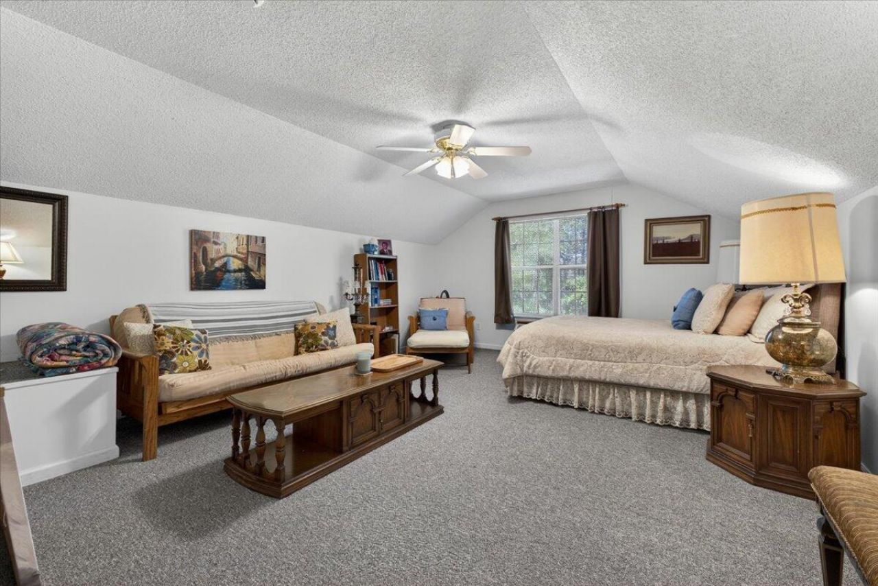1760 Black Tom Road Photo 26