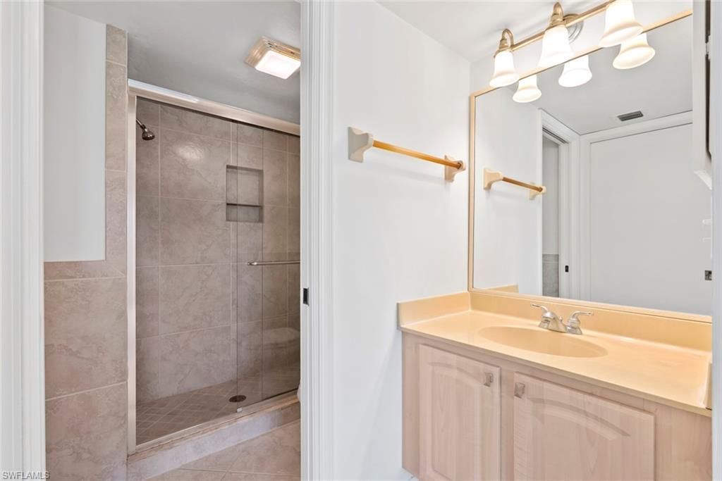 1208 Commonwealth Cir , Unit J 206, Naples, FL 34116 Photo