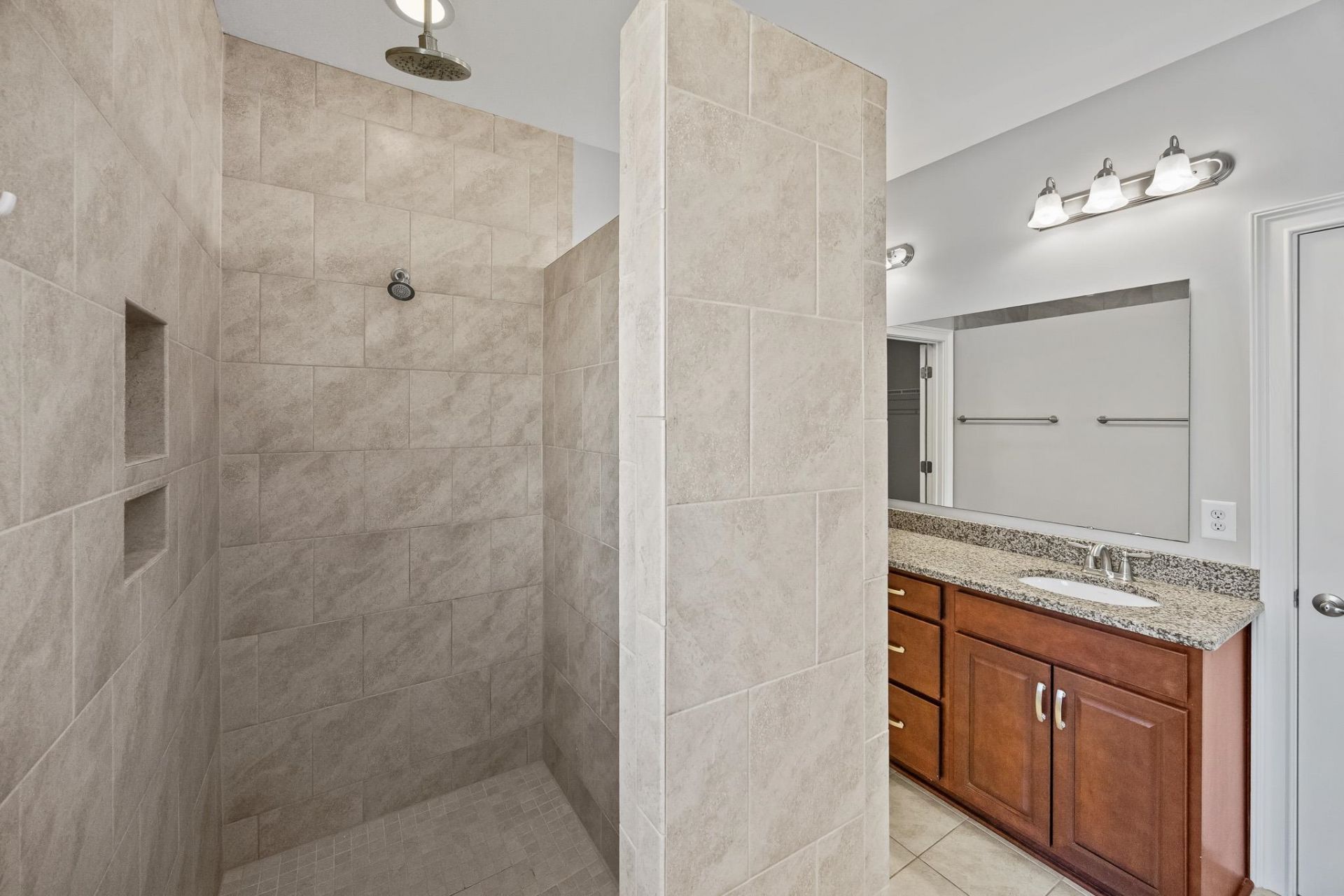 1703 Cheshire Ct. Photo 29