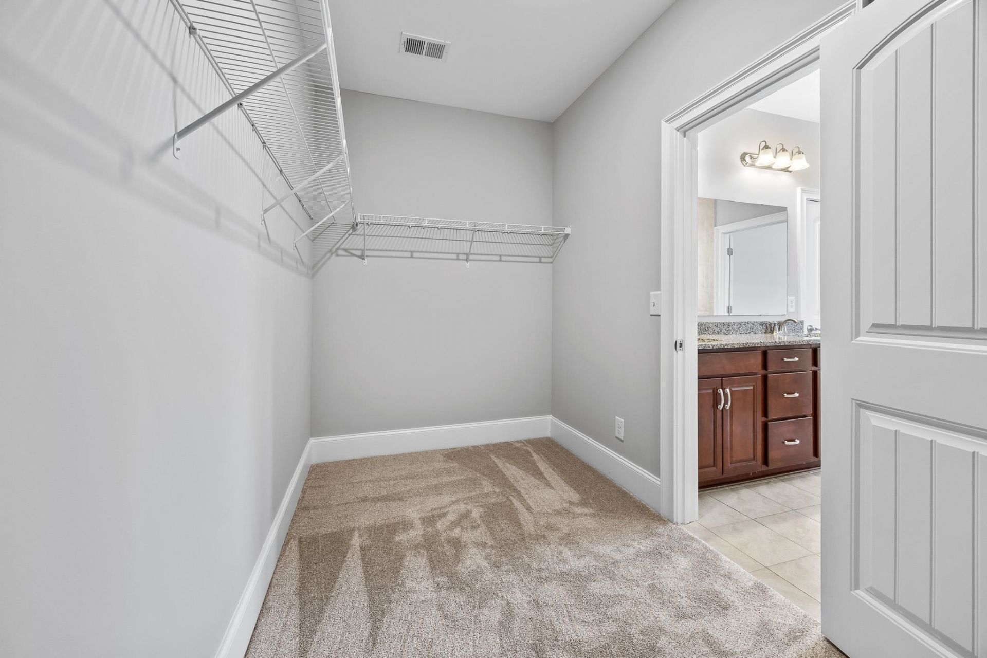 1703 Cheshire Ct. Photo 30