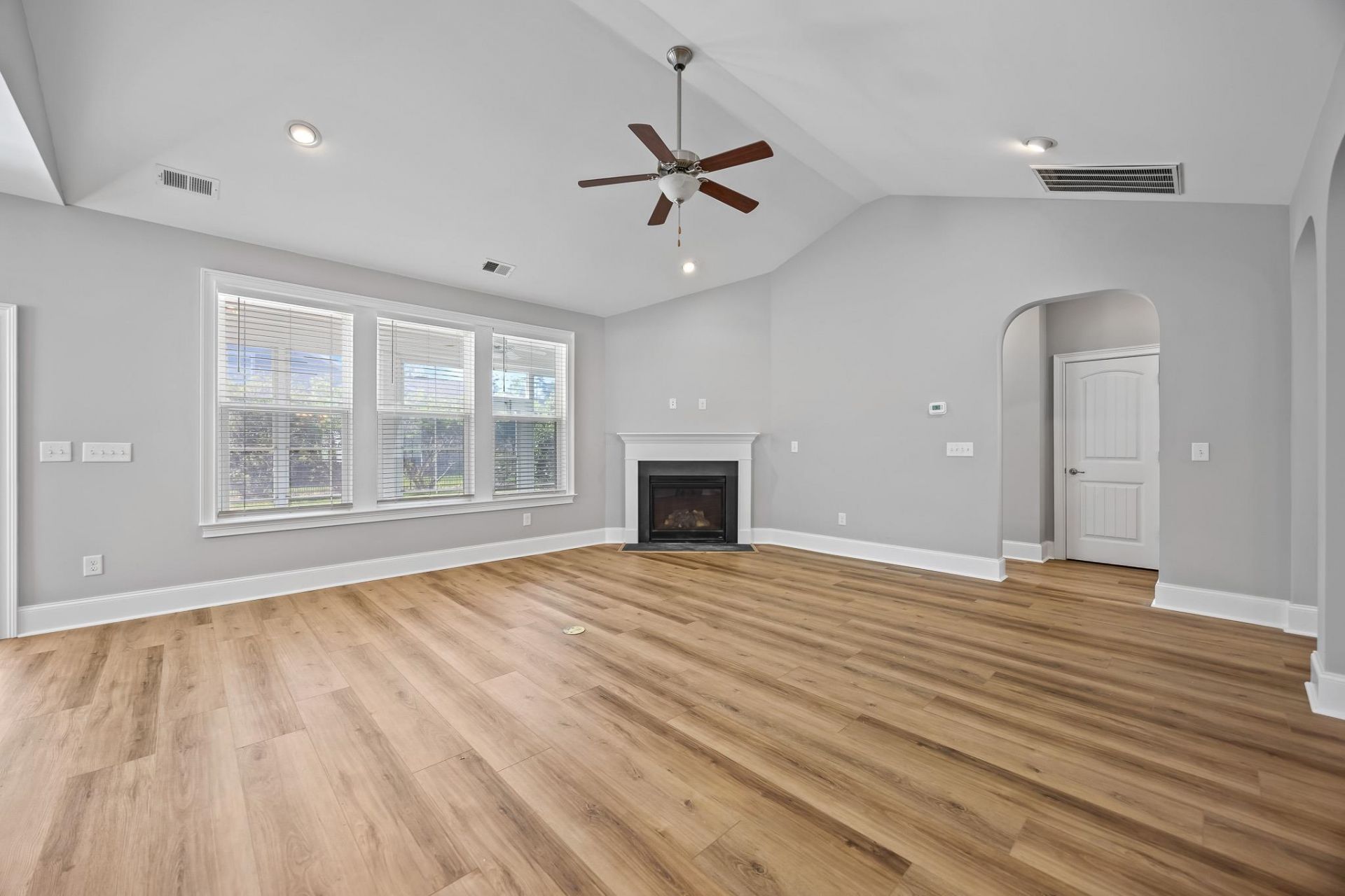 1703 Cheshire Ct. Photo 9
