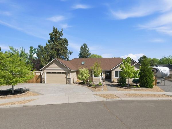 20828 Cassin Drive, Bend, OR 97701