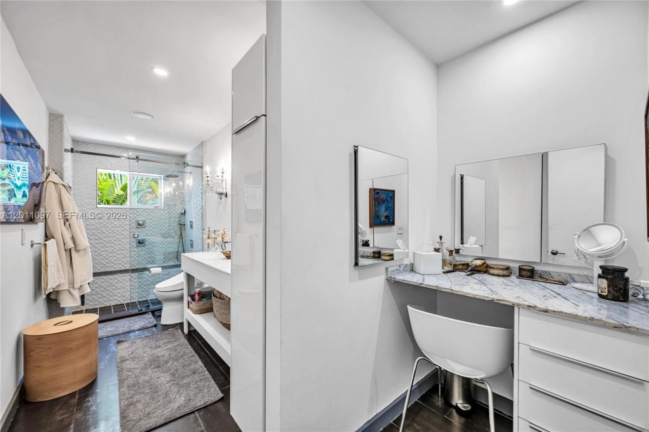 Please Call For Address, Miami Beach, FL 33140 Photo