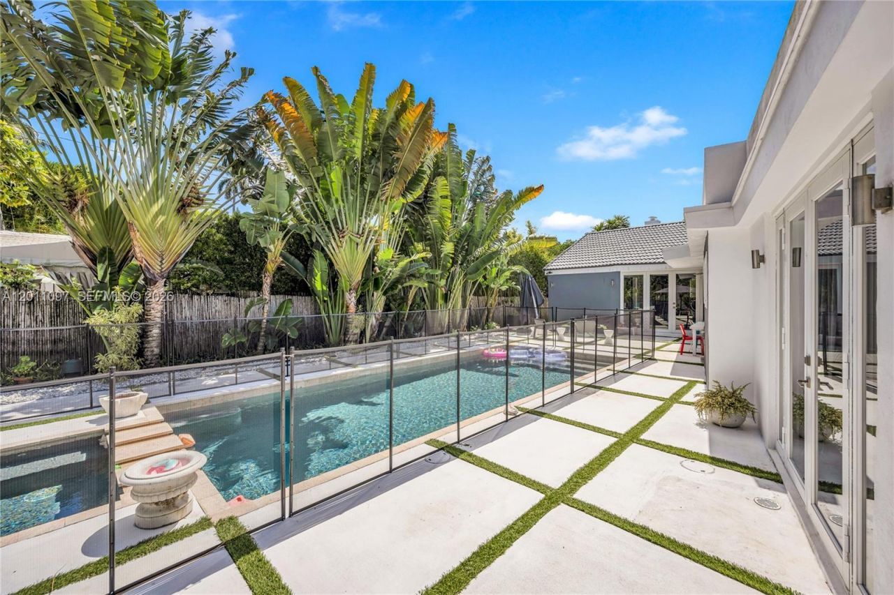 Please Call For Address, Miami Beach, FL 33140 Photo