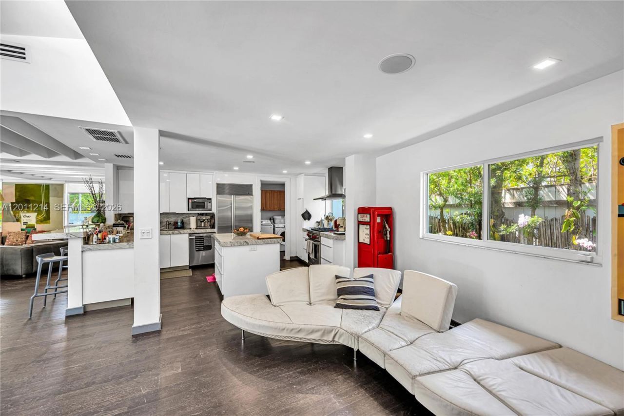 4975 Delaware Ave , Miami Beach, FL 33140 Photo