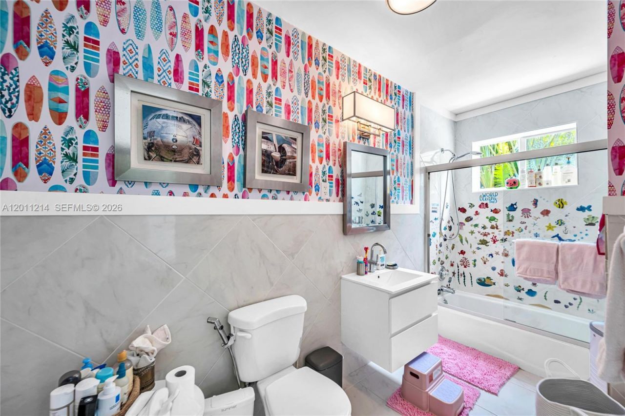 4975 Delaware Ave , Miami Beach, FL 33140 Photo