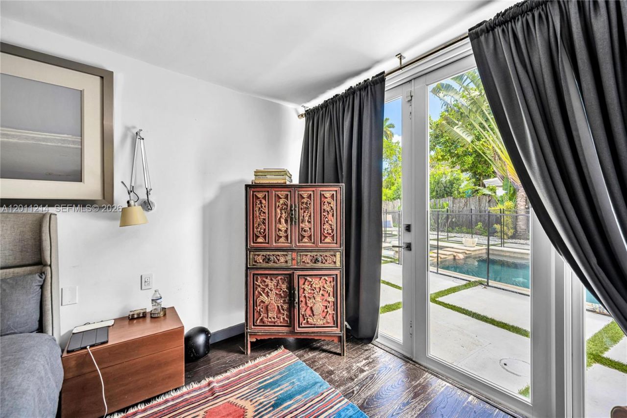 4975 Delaware Ave , Miami Beach, FL 33140 Photo