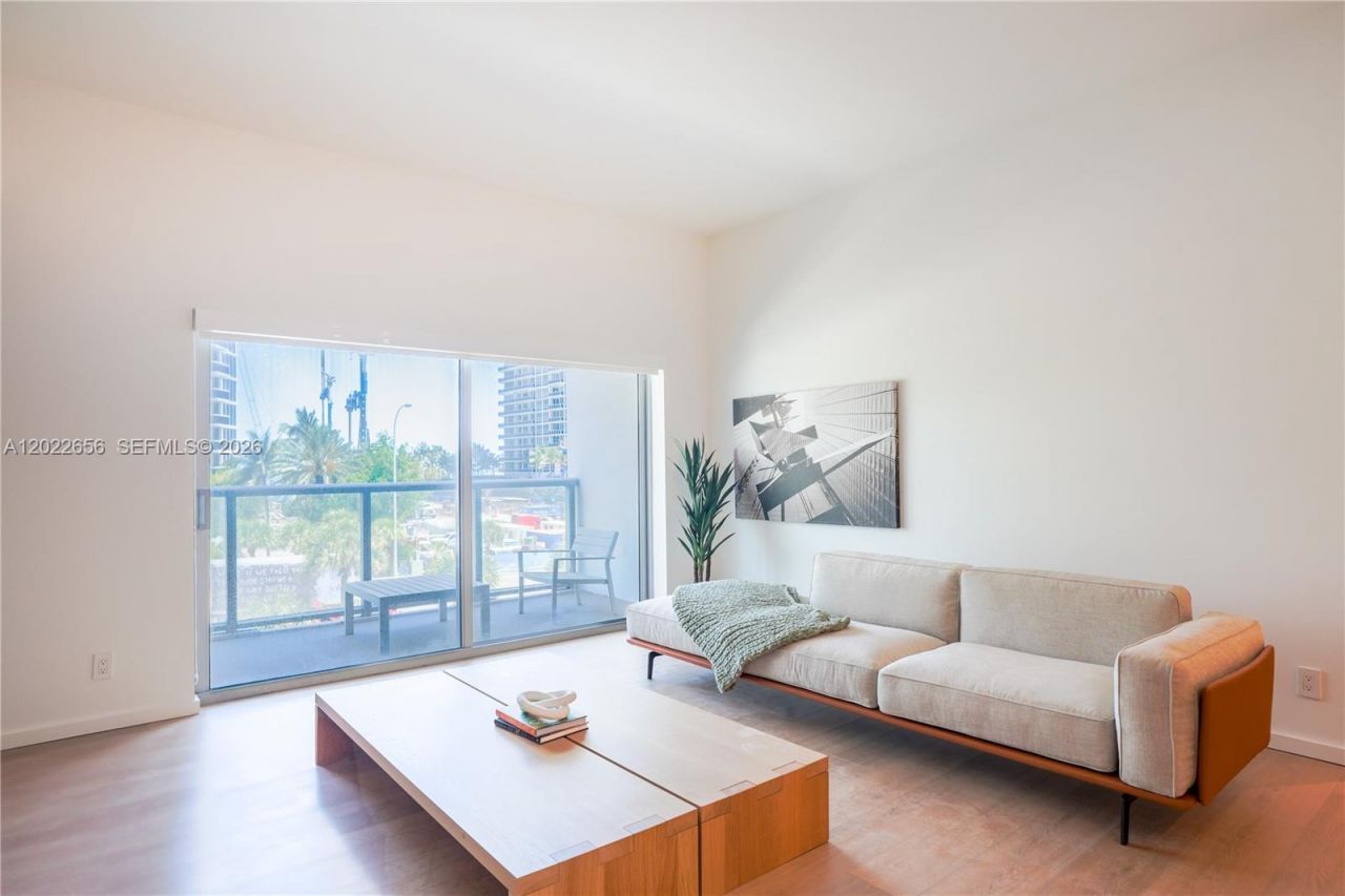 10250 Collins Avenue , Unit 412, Bal Harbour, FL 33154 Photo