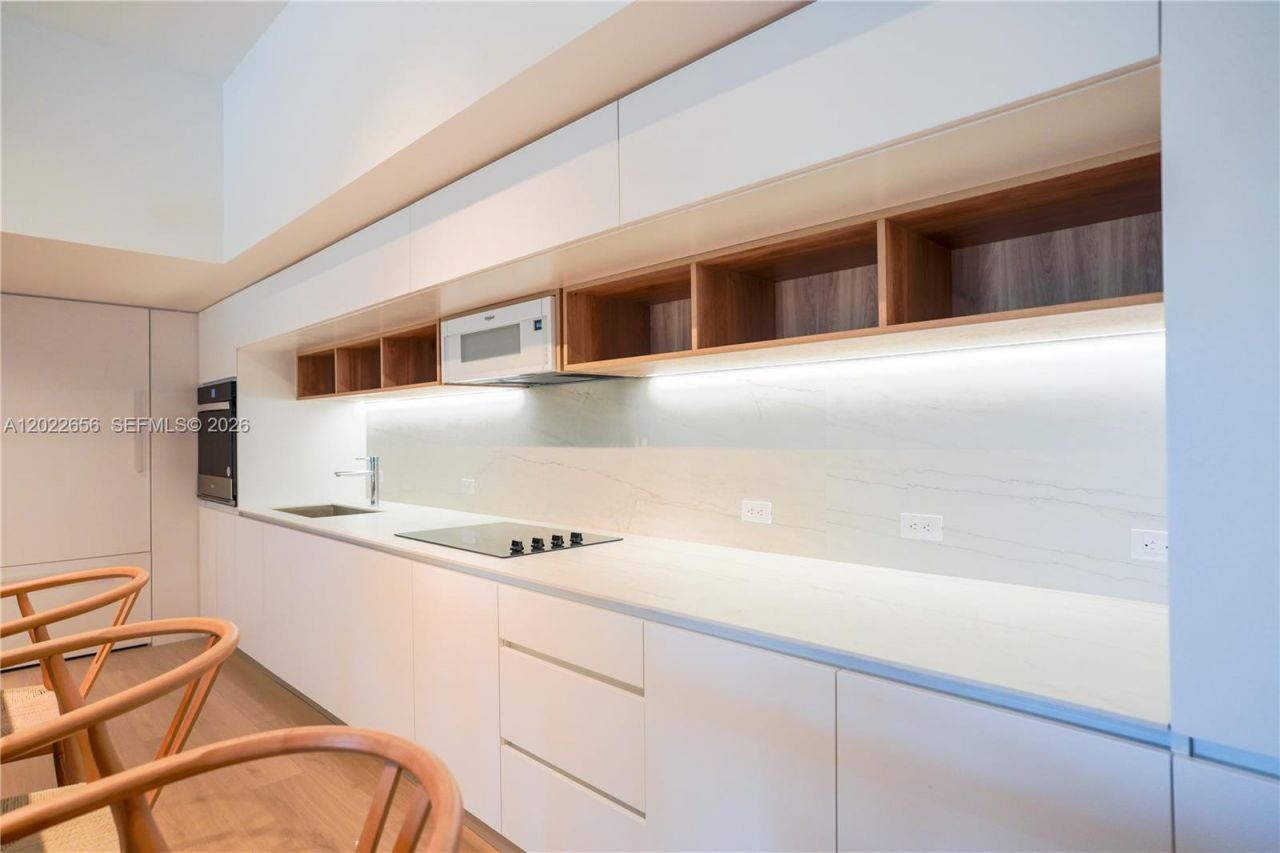 10250 Collins Avenue , Unit 412, Bal Harbour, FL 33154 Photo