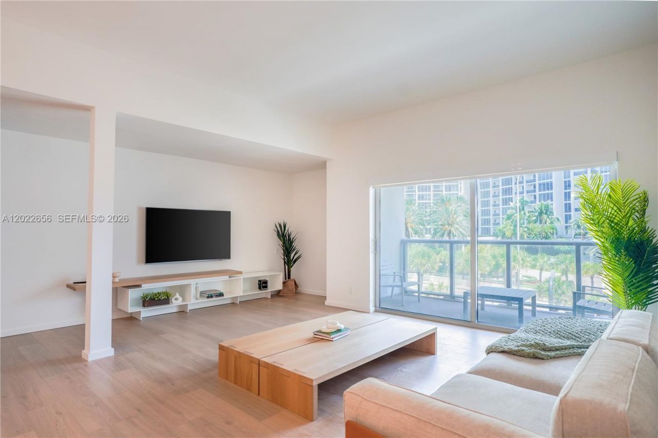10250 Collins Avenue , Unit 412, Bal Harbour, FL 33154 Photo
