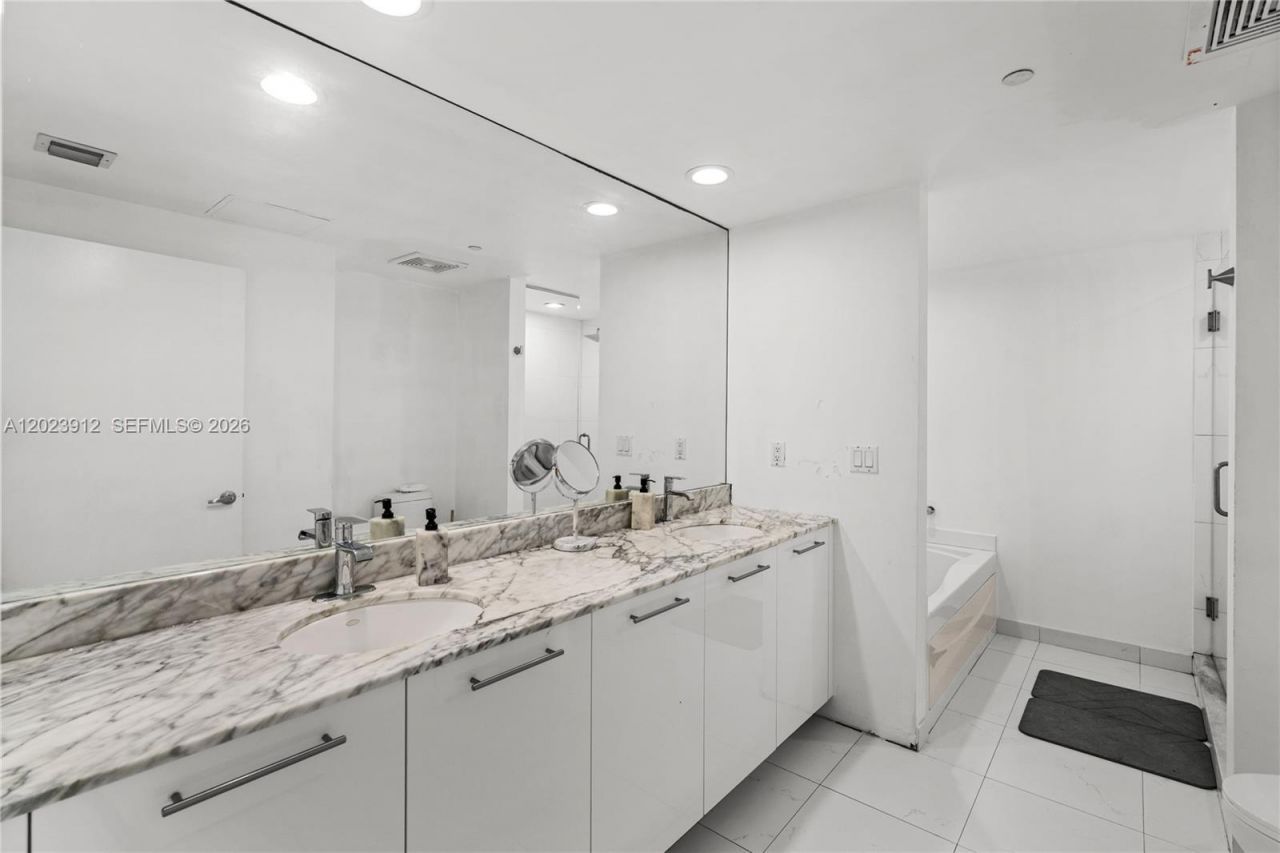 55 SE 6th St , Unit 1203, Miami, FL 33131 Photo