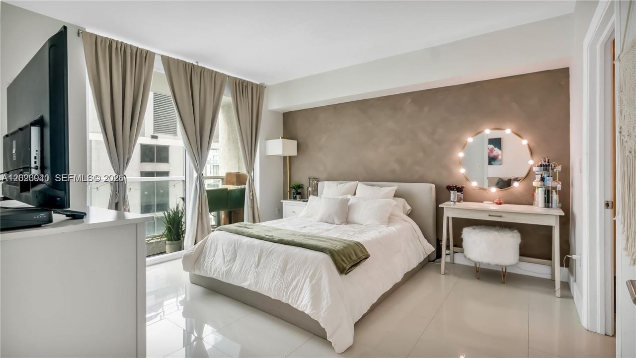 Please Call For Address, Unit 2500, Miami, FL 33131 Photo