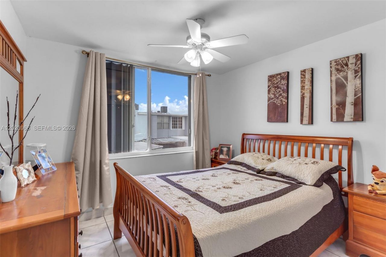 3770 W 8th Ln , Unit 27, Hialeah, FL 33012 Photo