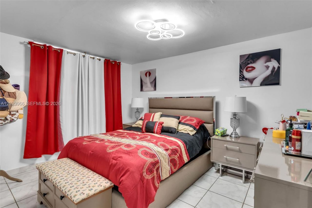 3770 W 8th Ln , Unit 27, Hialeah, FL 33012 Photo