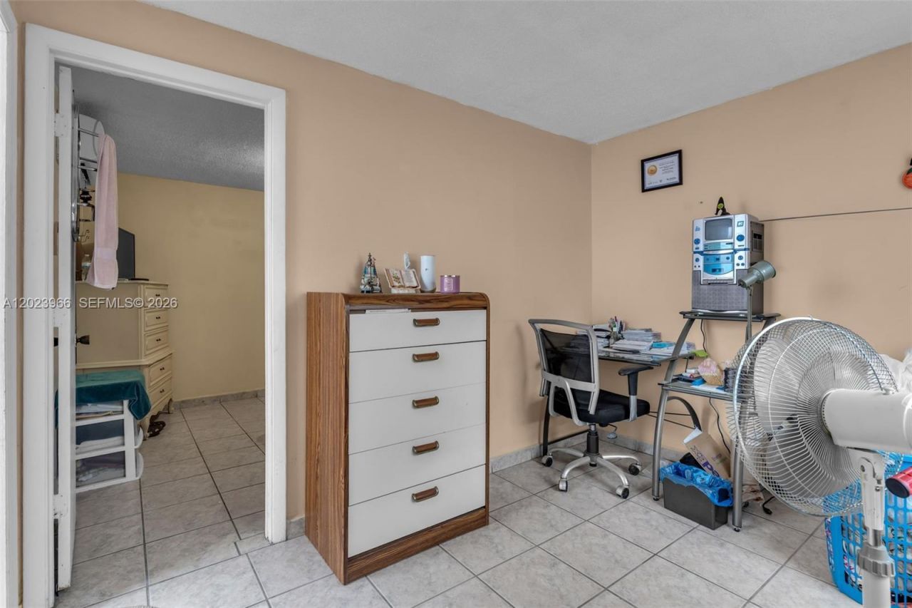 3770 W 8th Ln , Unit 27, Hialeah, FL 33012 Photo