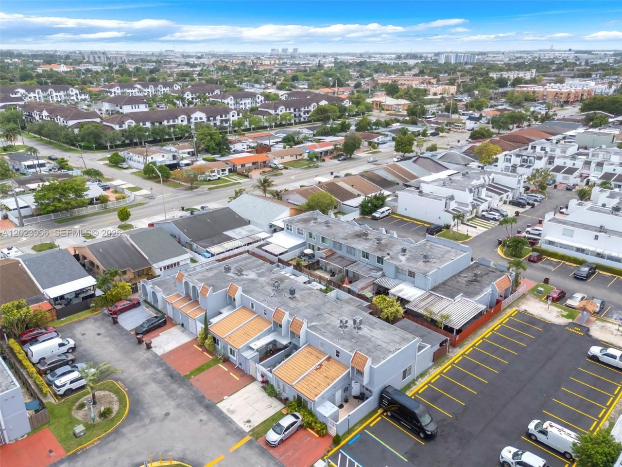 3770 W 8th Ln , Unit 27, Hialeah, FL 33012 Photo