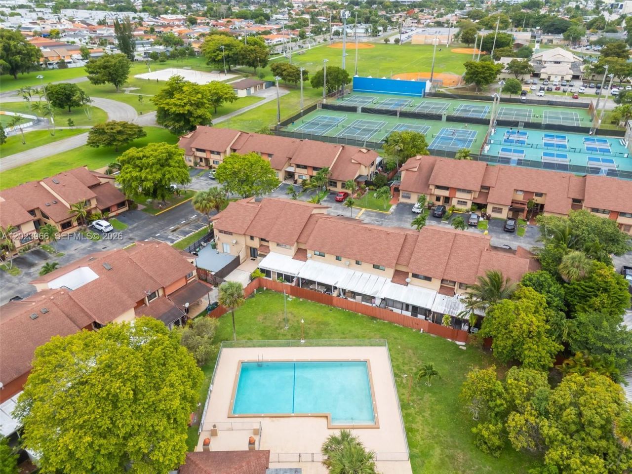 3770 W 8th Ln , Unit 27, Hialeah, FL 33012 Photo