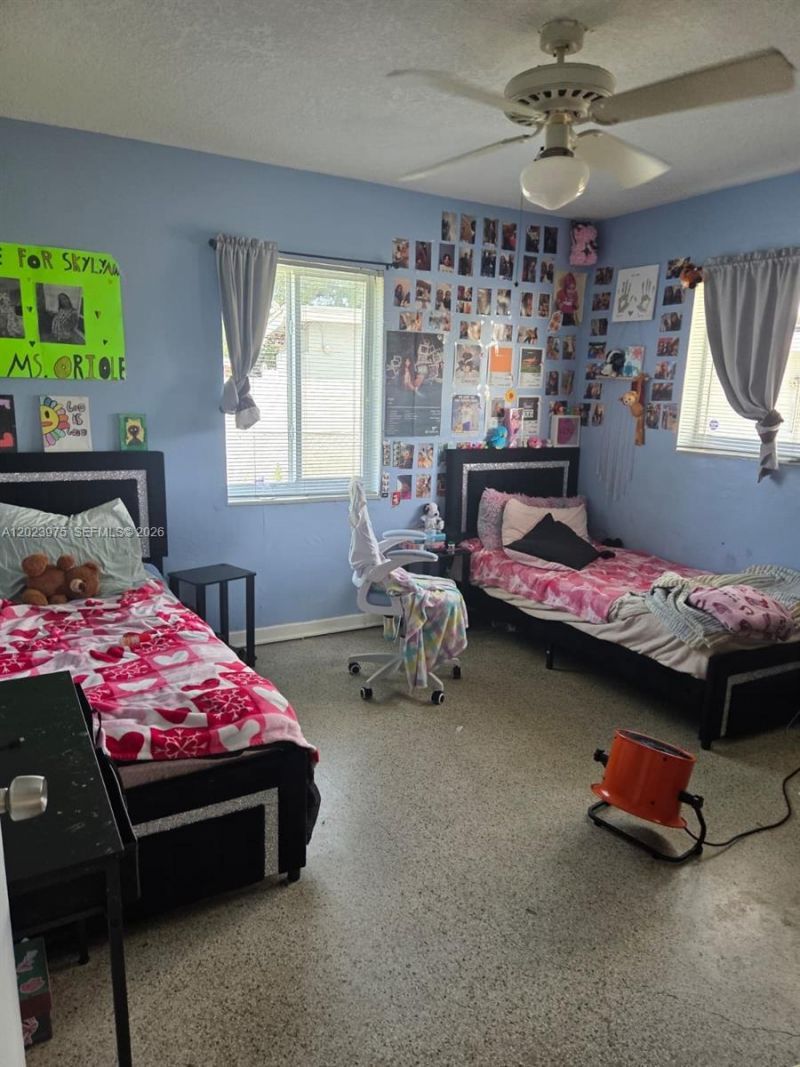 1524 NW 12th Ter, Fort Lauderdale, FL 33311 Photo