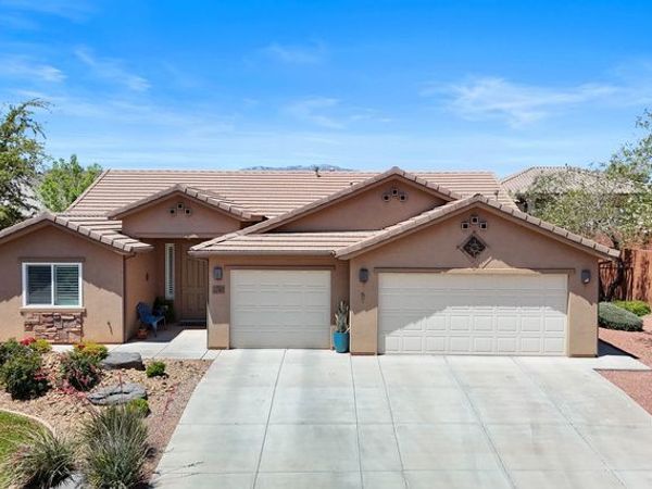 76 S 330 W, Ivins, UT 84738