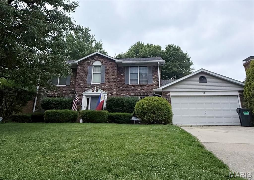 17 Pebble Hill Drive , Belleville, IL 62223 Main Photo