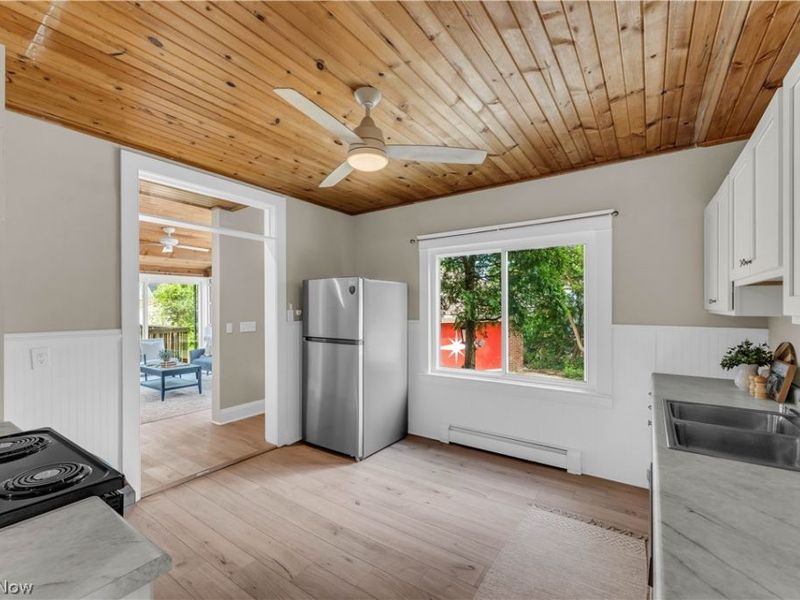924 E 214th Street, Euclid, OH 44119 Photo 13
