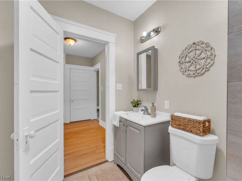924 E 214th Street, Euclid, OH 44119 Photo 31