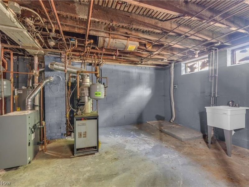 924 E 214th Street, Euclid, OH 44119 Photo 36