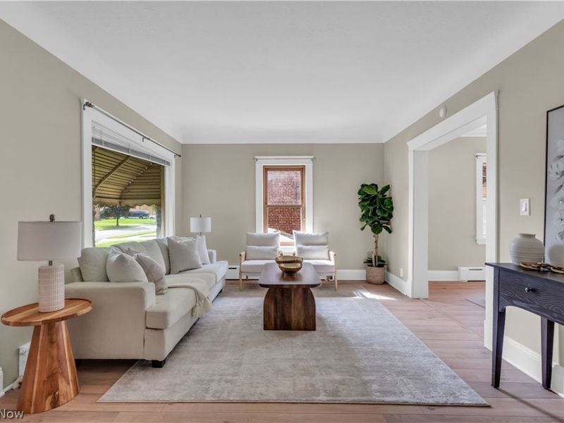 924 E 214th Street, Euclid, OH 44119 Photo 5