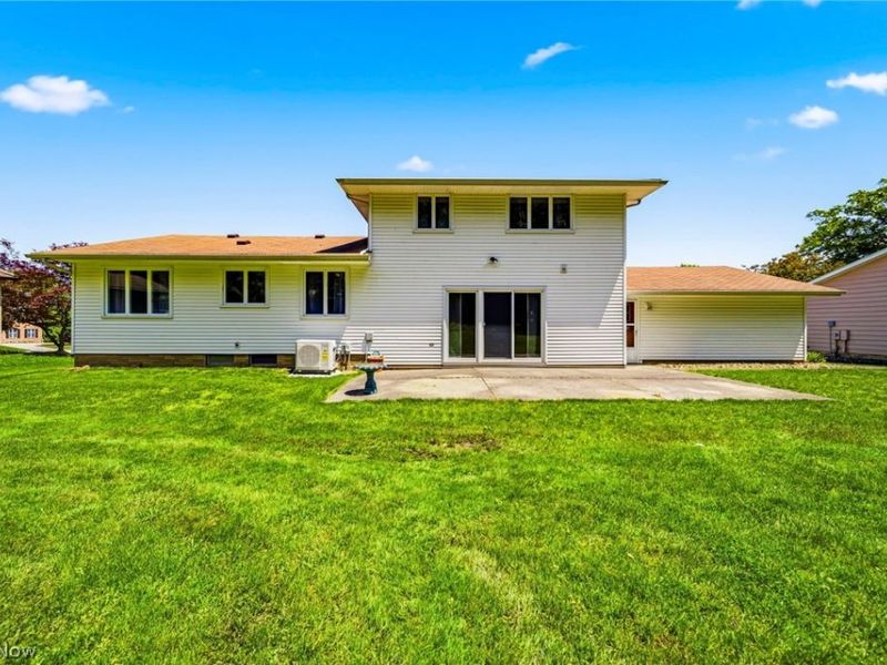 8074 Farview Oval , Brecksville, OH 44141 Photo 7