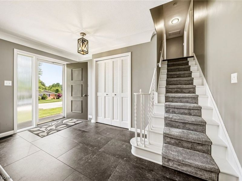 8074 Farview Oval , Brecksville, OH 44141 Photo 8