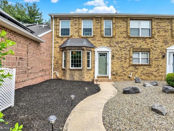4194 NANTUCKET DRIVE, MECHANICSBURG, PA 17050