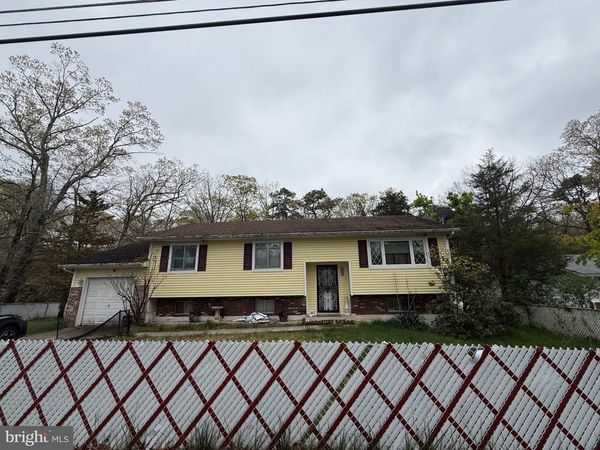 802 HANOVER BOULEVARD , BROWNS MILLS, NJ 08015