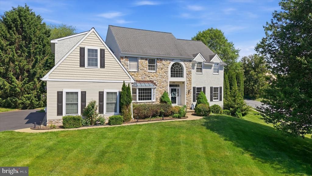 706 Regency Hill Drive, Hockessin, DE 19707 Main Photo