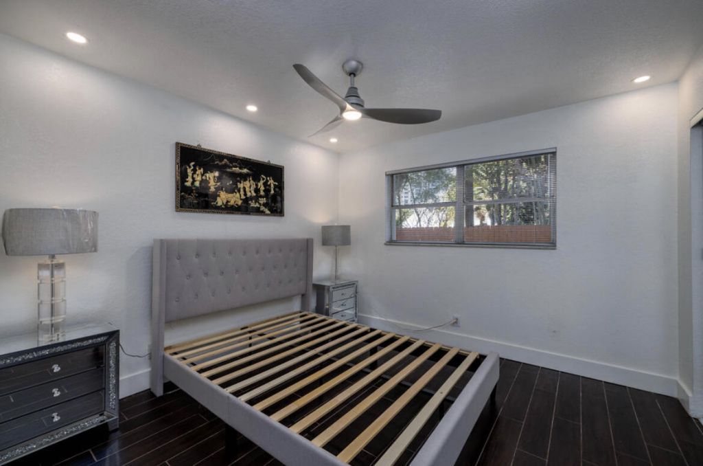 601 SE 5th Court, Unit 102, Fort Lauderdale, FL 33301 Photo