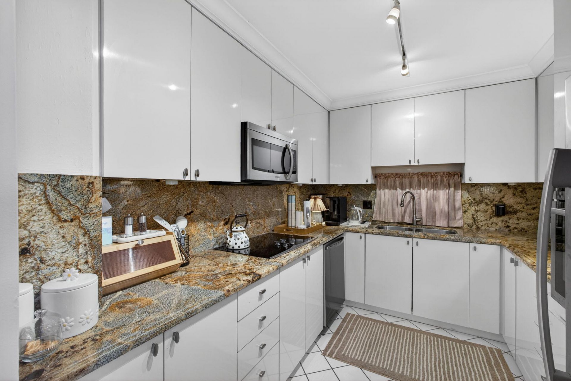 1801 S Flagler Drive, Unit 1104, West Palm Beach, FL 33401 Photo