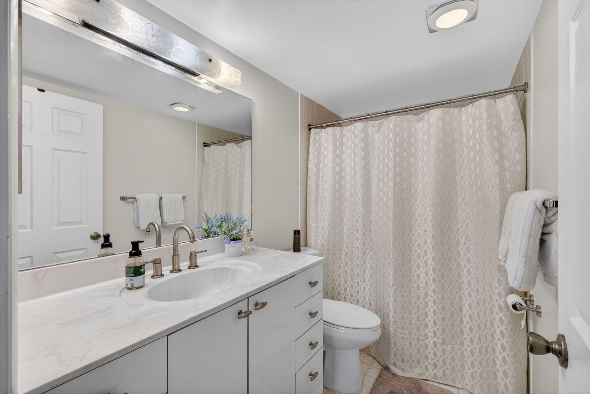 1801 S Flagler Drive, Unit 1104, West Palm Beach, FL 33401 Photo
