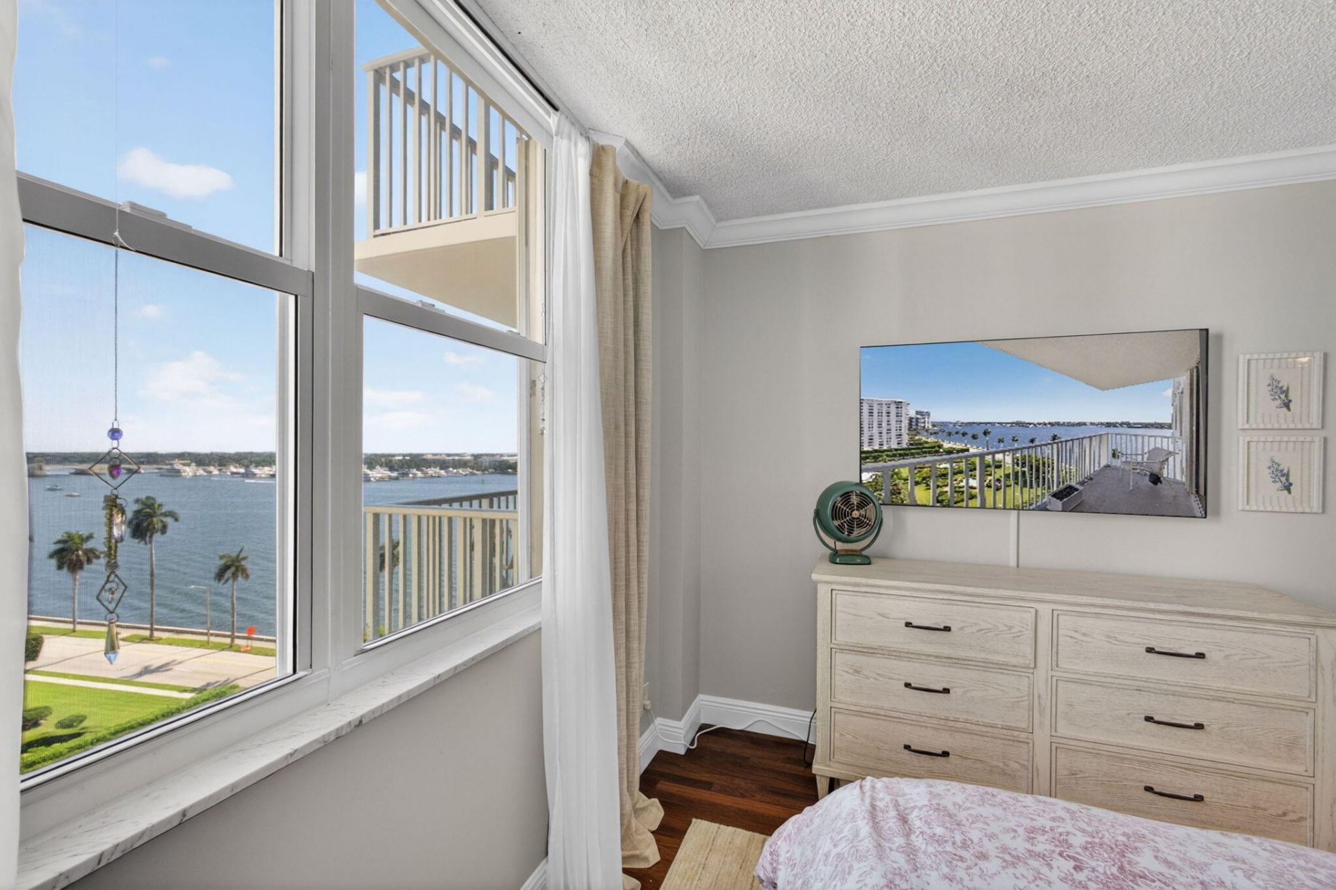 1801 S Flagler Drive, Unit 1104, West Palm Beach, FL 33401 Photo