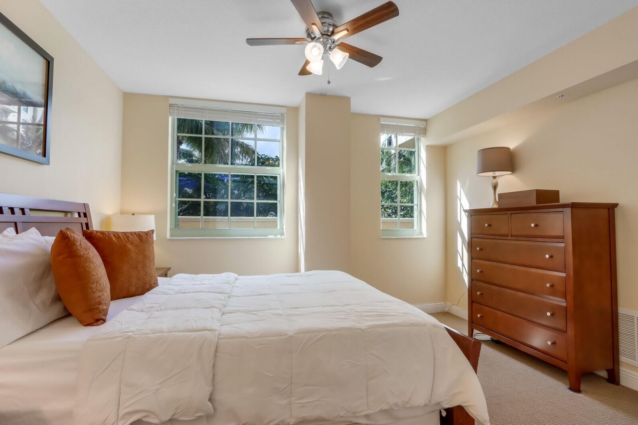 610 Clematis Street, Unit Apt 217, West Palm Beach, FL 33401 Photo